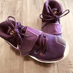 Nike kyrie 6 enlightenment (gs) basketball shoes bq5599 500 size 6.5 boys